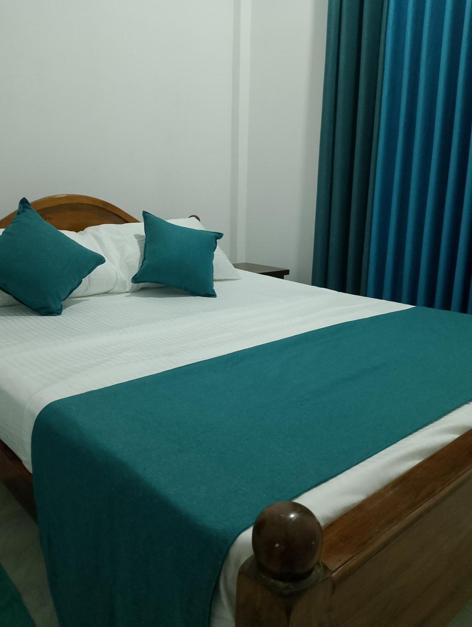 Star Beach Villa Tangalle Exterior photo